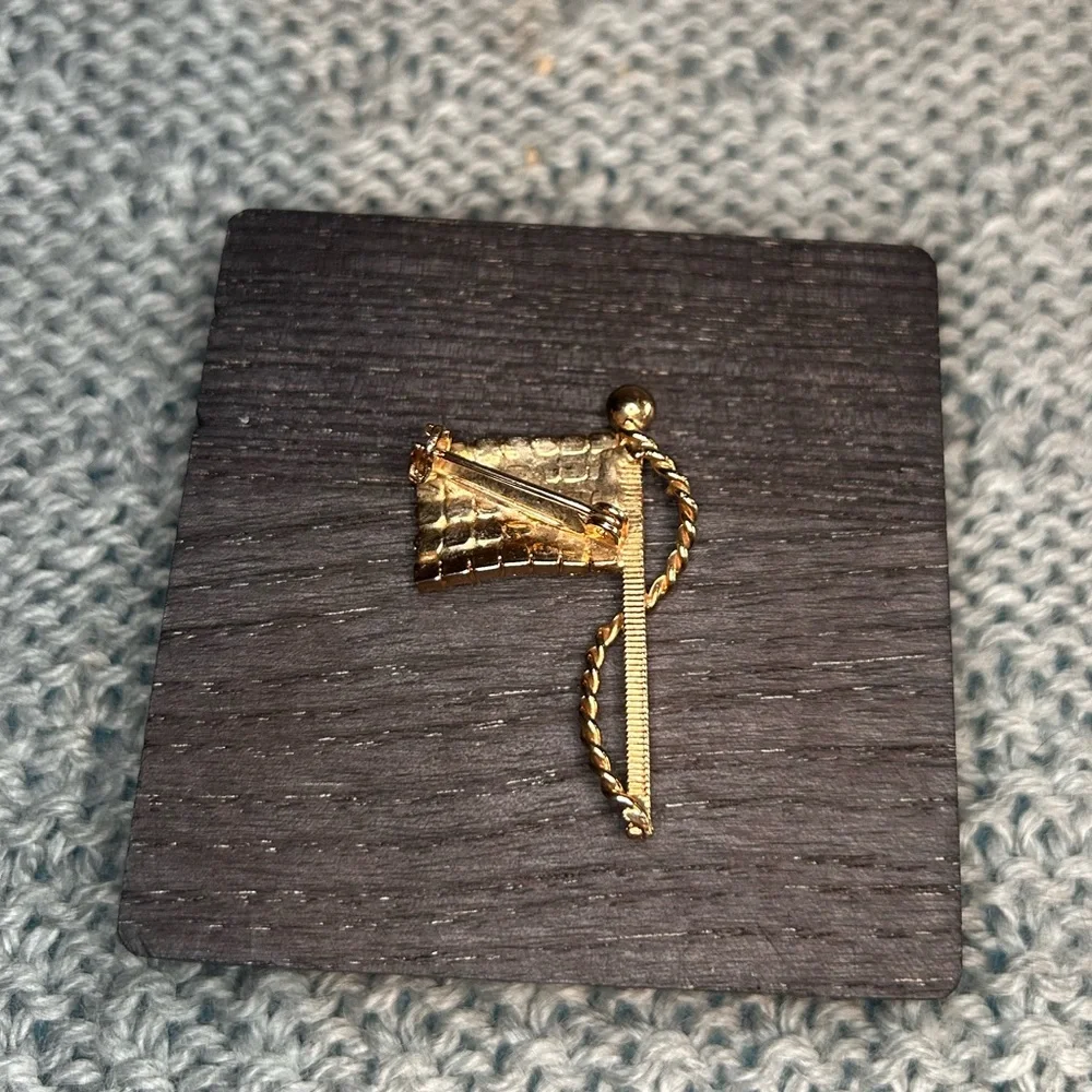 3/$20 American Flag Brooch with Rhinestones - Picture 3 of 3